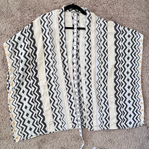 Ethereal Womens Open Poncho look Top - Picture 4 of 6